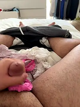 Snapshot of latina_w19 chatting on 22, 11, 2025 latina w19 online show from 22, 11, 2025