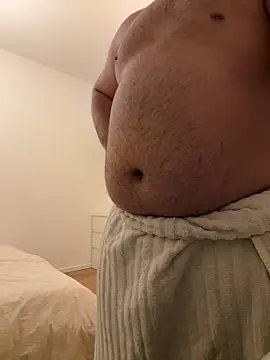 Snapshot of latina_w19 chatting on 2, 2, 2026 latina w19 online show from 2, 2, 2026