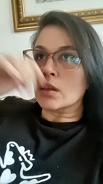 Snapshot of CarolinnaSaenz chatting on 31, 5, 2026 CarolinnaSaenz online show from 31, 5, 2026