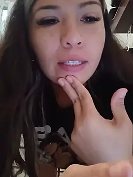 Snapshot of LatinaCalienteMilf chatting on 4, 7, 2026 LatinaCalienteMilf online show from 4, 7, 2026