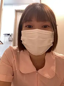 Snapshot of yun_cute chatting on 13, 11, 2025 yun cute online show from 13, 11, 2025