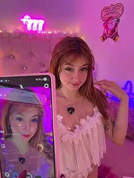 Teenjenn  online show from 3, 12, 2025