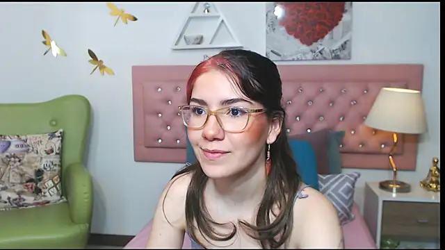 AriLumi online show from 20, 11, 2025