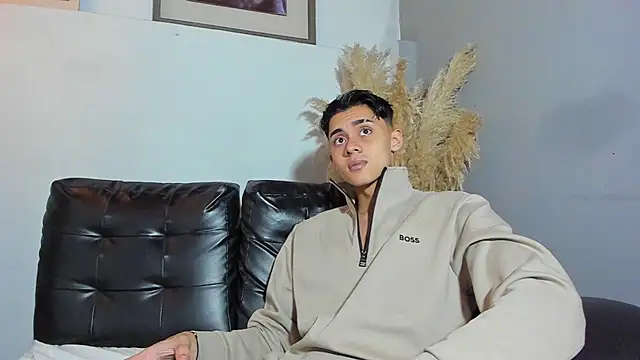 ZeusBrant online show from 8, 4, 2026