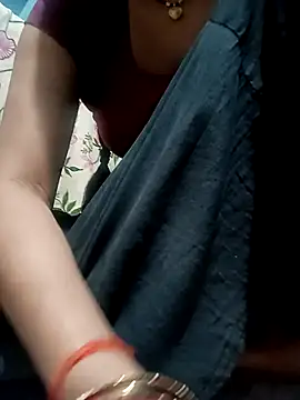 beutiful hot online show from 26, 3, 2026