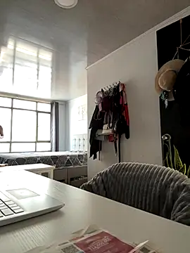 anna evans9 online show from 27, 11, 2025