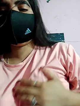 Snapshot of isha_sharma2002 chatting on 16, 5, 2026 isha sharma2002 online show from 16, 5, 2026