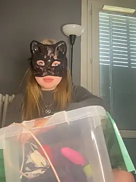 secretcouple 00 online show from 1, 4, 2026