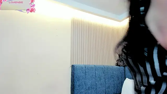 Dulce emi online show from 3, 12, 2025