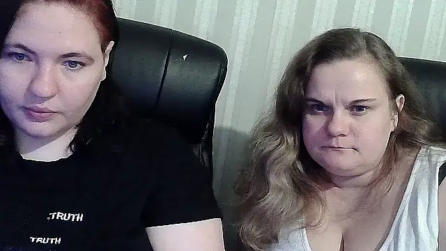 HollyXXEva online show from 26, 11, 2025