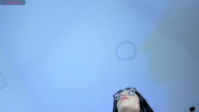 Sasha Wolff online show from 3, 6, 2026