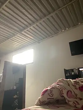 julianlondo111 online show from 5, 12, 2025