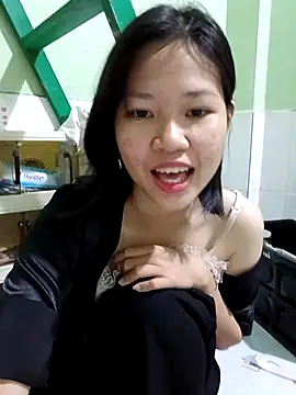 MoonLily18 online show from 23, 11, 2025