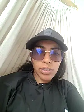 Snapshot of Naomi_Nyx chatting on 14, 11, 2025 Naomi Nyx online show from 14, 11, 2025