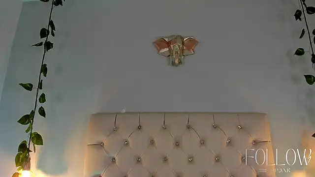 Snapshot of GabrielaSuarez_ chatting on 13, 5, 2026 GabrielaSuarez online show from 13, 5, 2026
