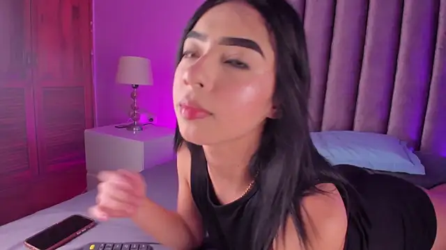 Snapshot of GabrielaSuarez_ chatting on 20, 5, 2026 GabrielaSuarez online show from 20, 5, 2026