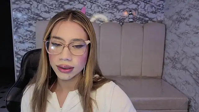 Evy Luxx v online show from 6, 1, 2026