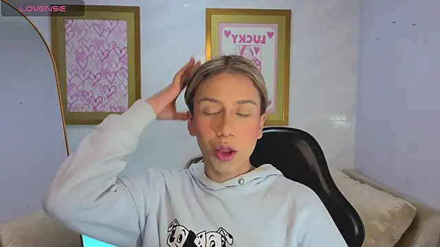 Evy Luxx v online show from 26, 3, 2026