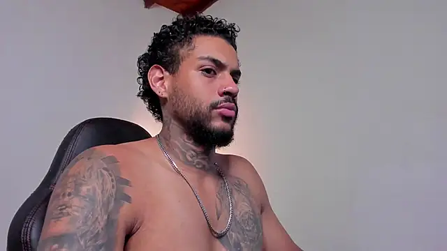 LuigiVitale 1 online show from 22, 2, 2026