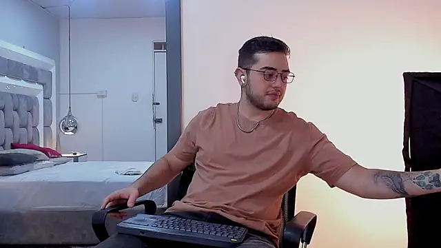 Ethan Greys online show from 22, 12, 2025