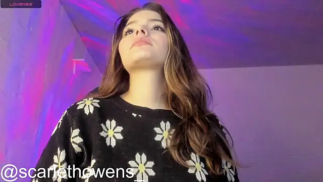 scarlethowens1 online show from 23, 11, 2025