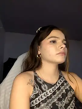 scarlethowens1 online show from 15, 1, 2026