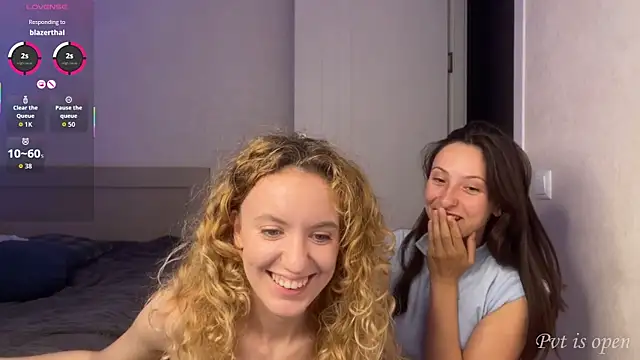 Snapshot of Play_Me_Softly chatting on 5, 7, 2026 Play Me Softly online show from 5, 7, 2026