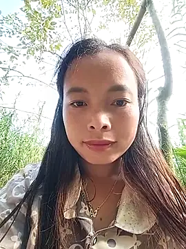 Snapshot of Yumi_08 chatting on 16, 11, 2025 Yumi 08 online show from 16, 11, 2025