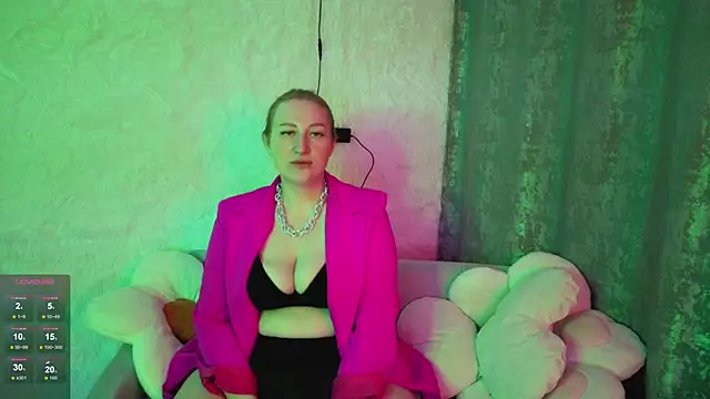 Snapshot of hornywood_ chatting on 19, 11, 2025 hornywood online show from 19, 11, 2025