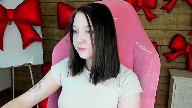 TinnaBurton online show from 11, 2, 2026