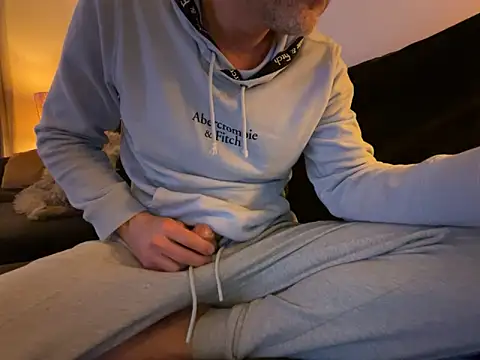 Snapshot of Brandonn1989amateur chatting on 2, 2, 2026 Brandonn1989amateur online show from 2, 2, 2026