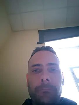 Gregorywhitelegs online show from 11, 3, 2026