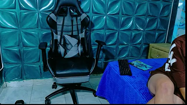 lunabustygirl online show from 21, 2, 2026