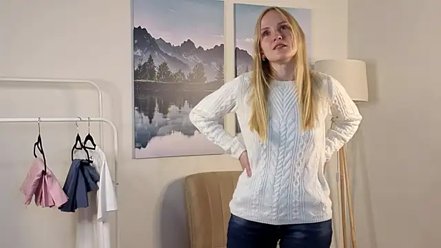 ToshiaPotvin online show from 15, 11, 2025