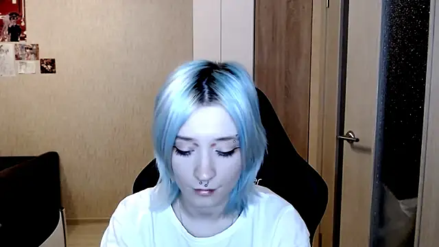 SophiaLur online show from 17, 11, 2025