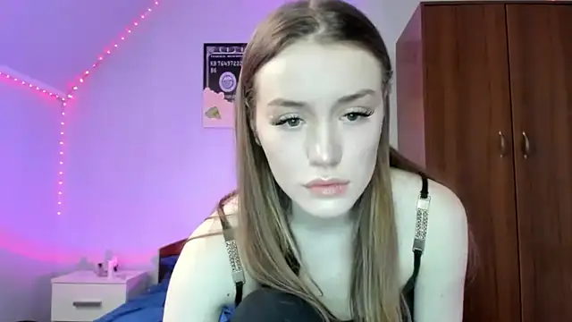 tinyglow online show from 13, 3, 2026