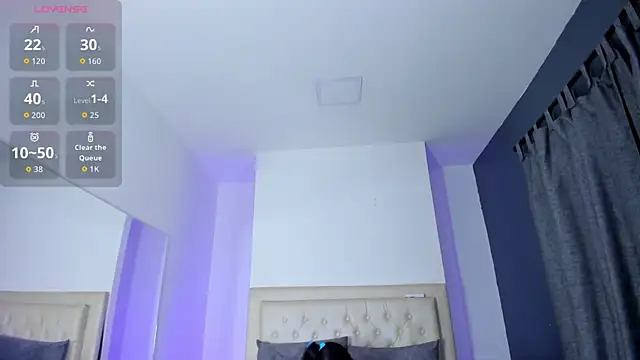 Snapshot of violeta_santanna chatting on 15, 12, 2025 violeta santanna online show from 15, 12, 2025