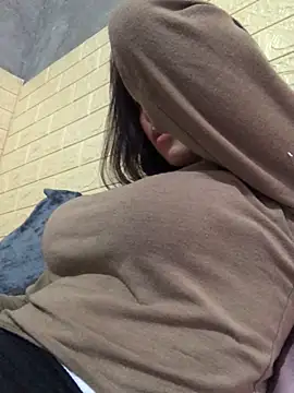 Trangbabylove online show from 9, 4, 2026