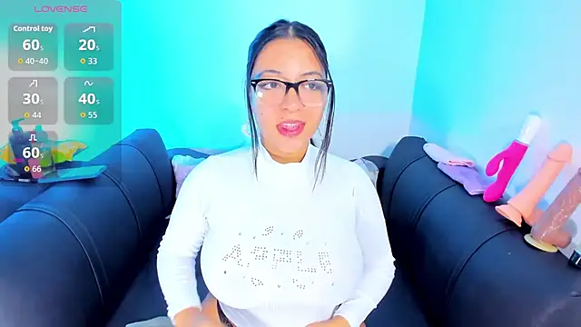 evelisse  online show from 12, 2, 2026