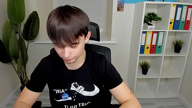 Snapshot of AlejandroEllias chatting on 3, 2, 2026 AlejandroEllias online show from 3, 2, 2026