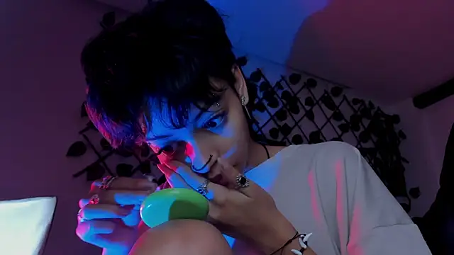 Snapshot of Anny_Kiitty chatting on 1, 7, 2026 Anny Kiitty online show from 1, 7, 2026
