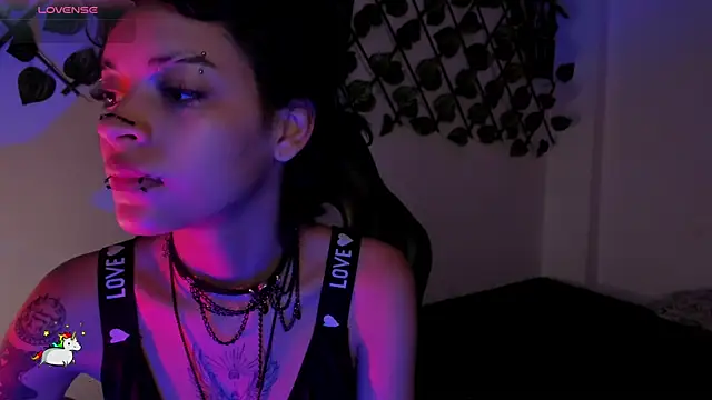Snapshot of Anny_Kiitty chatting on 7, 7, 2026 Anny Kiitty online show from 7, 7, 2026