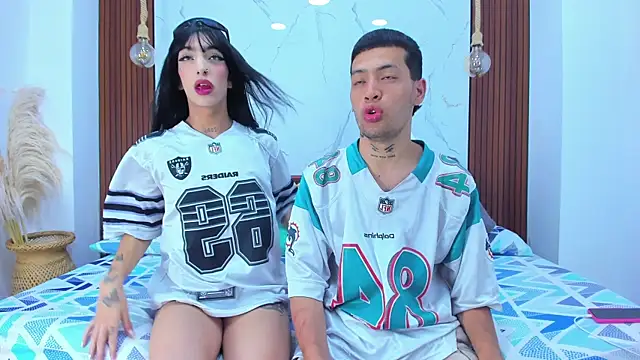 Loversinfire2 online show from 18, 11, 2025