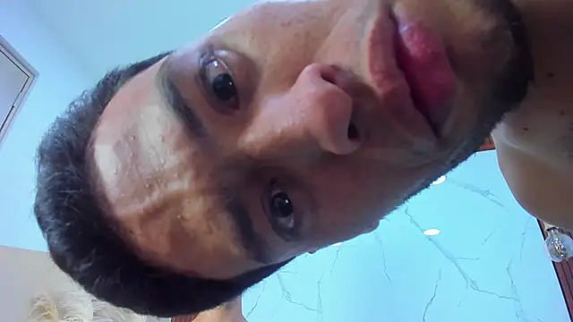 Loversinfire2 online show from 14, 12, 2025