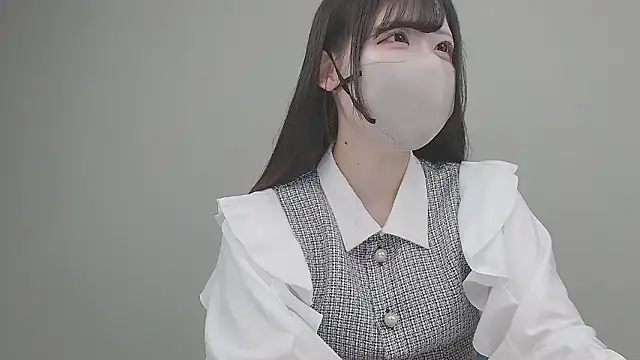 Snapshot of Hina_zzz chatting on 19, 11, 2025 Hina zzz online show from 19, 11, 2025