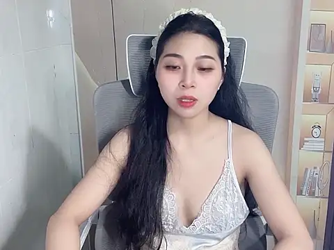 Lousii online show from 5, 12, 2025