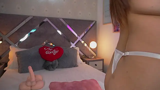 AlinnaJohnson online show from 14, 3, 2026