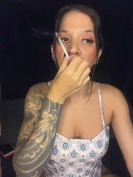 biadominatrix online show from 27, 5, 2026