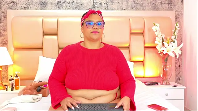 SelennaCooper online show from 12, 1, 2026