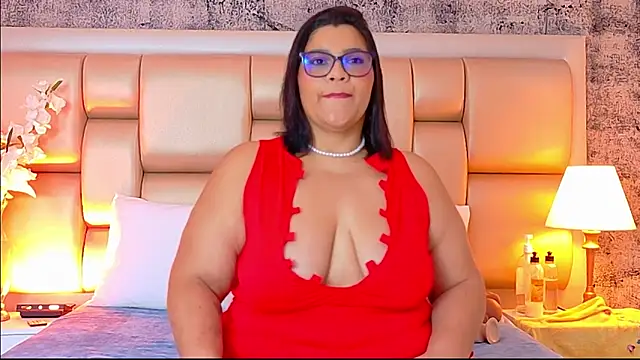 Snapshot of SelennaCooper chatting on 29, 5, 2026 SelennaCooper online show from 29, 5, 2026